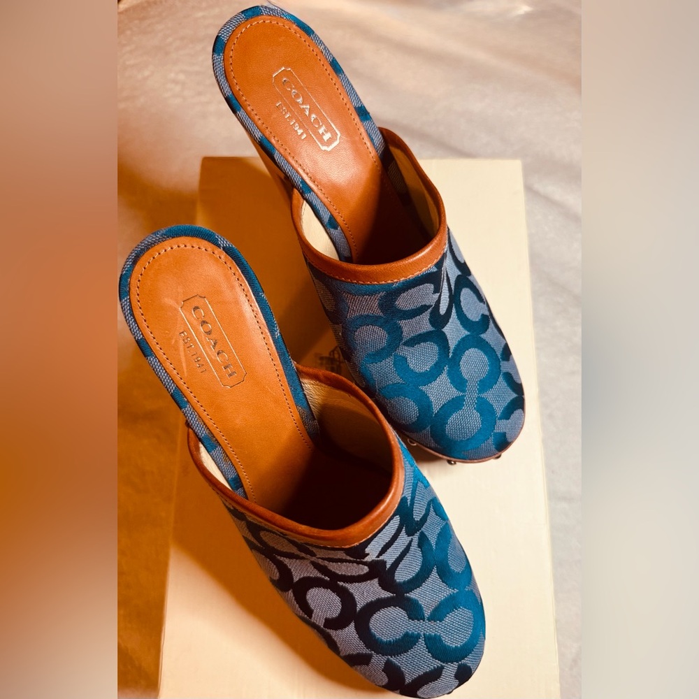 Coach BACALL Wooden Blue Signature Canvas Slip-On Mules with Tan Leather Trim